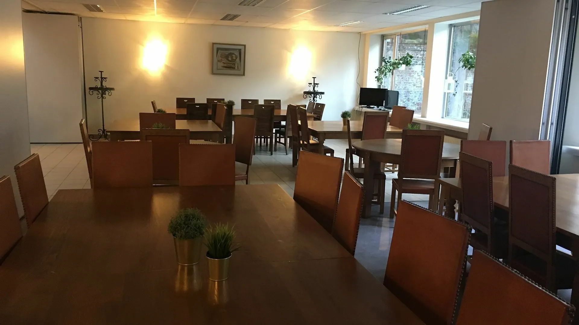 Privilege Guest House contacts